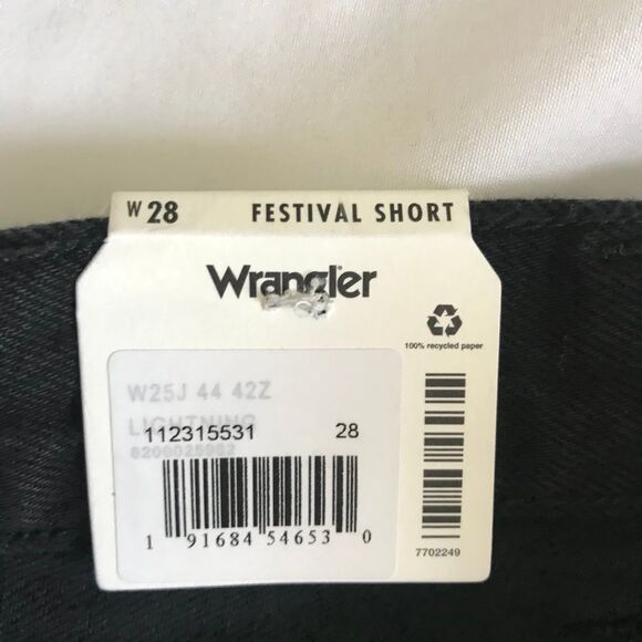 Wrangler Black High Rise Festival Cut Off Fray Denim Jean Shorts Sz 28 NWT - Picture 12 of 12
